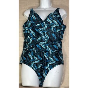 Caribbean‎ Sand Plus Size 20W One Piece Swimsuit Tropical Leaf Print V Neck